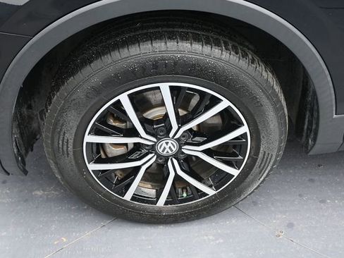 Used 2021 Volkswagen Tiguan SEL image 23