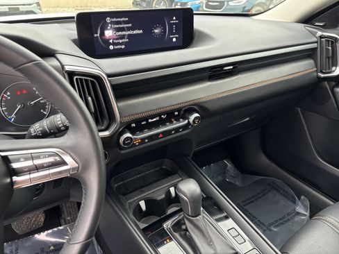 Used 2025 MAZDA CX-50 2.5 Hybrid w/ Premium Plus Pkg image 17