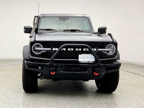 Used 2024 Ford Bronco Wildtrak image 2