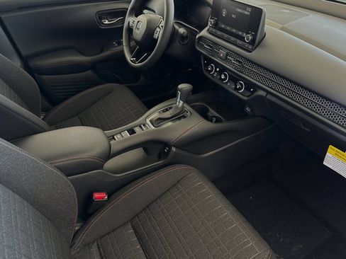 New 2025 Honda HR-V Sport image 18