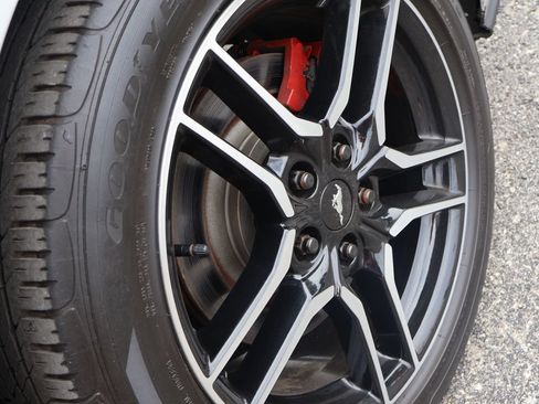 Used 2015 Ford Mustang GT Premium RWD image 33
