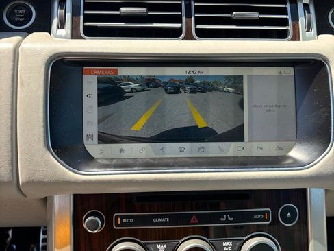 Used 2017 Land Rover Range Rover Supercharged AWD/4WD image 15