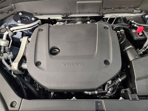 New 2026 Volvo XC90 B6 Ultra w/ Protection Package image 33