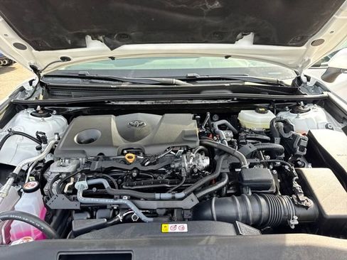 Used 2025 Toyota Camry SE image 23