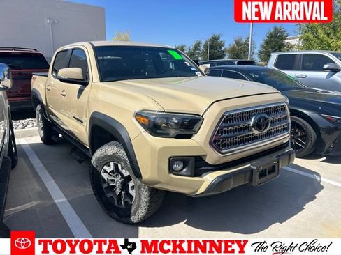 Used 2017 Toyota Tacoma TRD Off-Road w/ Tow Package (A/T) AWD/4WD image 1