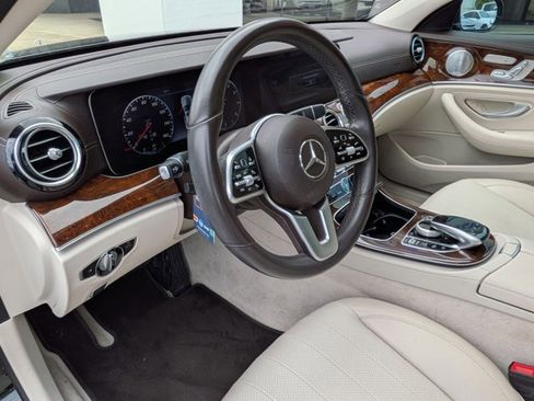 Used 2019 Mercedes-Benz E 300 image 9