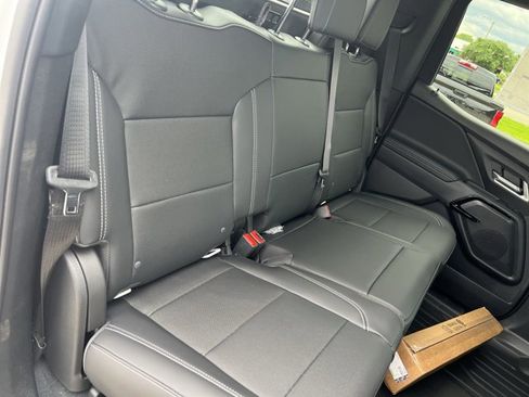 New 2025 Chevrolet Silverado EV LT image 28