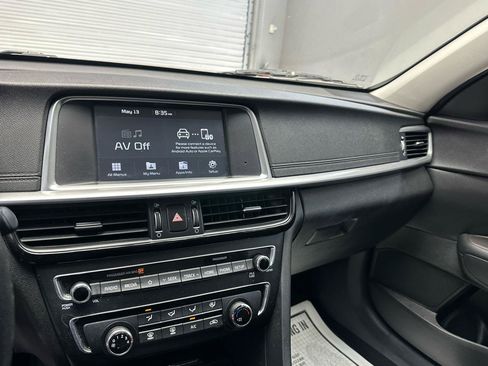 Used 2019 Kia Optima LX FWD image 19