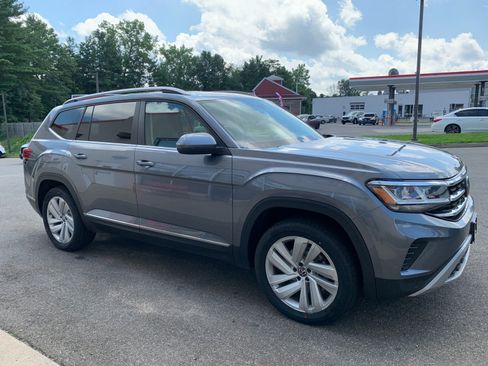 Used 2021 Volkswagen Atlas SEL AWD/4WD image 3