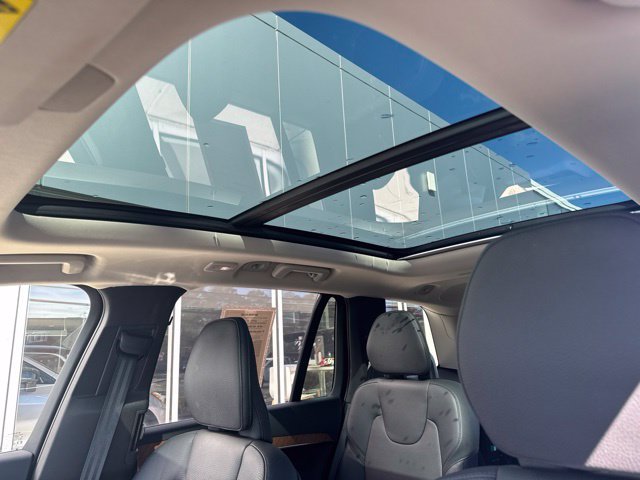 Certified 2024 Volvo XC90 T8 Plus w/ Protection Package Premier AWD/4WD image 27