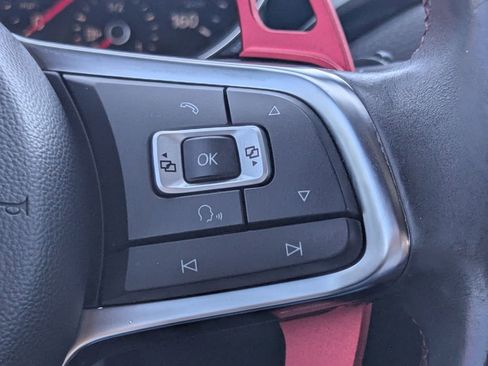 Used 2017 Volkswagen Jetta GLI image 26