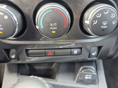 Used 2010 Dodge Challenger R/T image 23