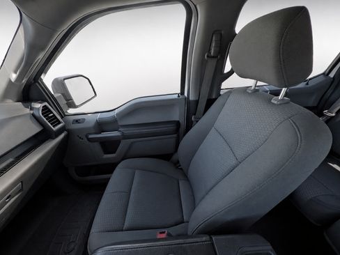 Certified 2019 Ford F150 XLT w/ Equipment Group 302A Luxury AWD/4WD image 23