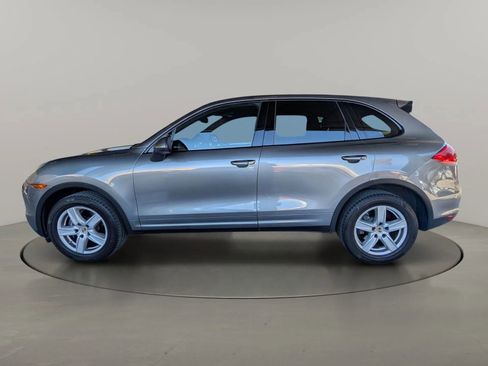 Used 2014 Porsche Cayenne AWD/4WD image 2