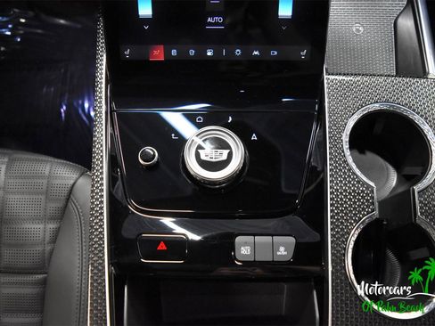 Used 2026 Cadillac Escalade V w/ LPO, ONYX Package image 28