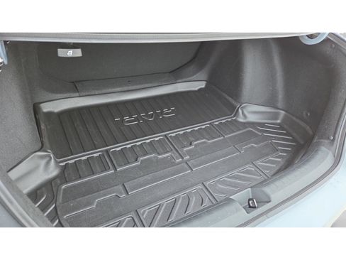 Used 2023 Honda Civic Sport image 15