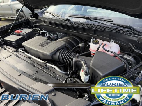 New 2026 Chevrolet Suburban Premier image 38