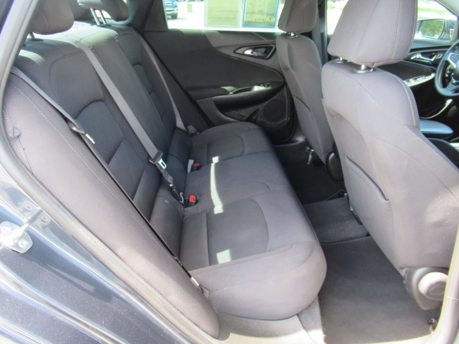 Used 2021 Chevrolet Malibu LS FWD image 32