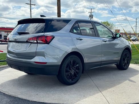 Used 2023 Chevrolet Equinox LS w/ LS Convenience Package image 5