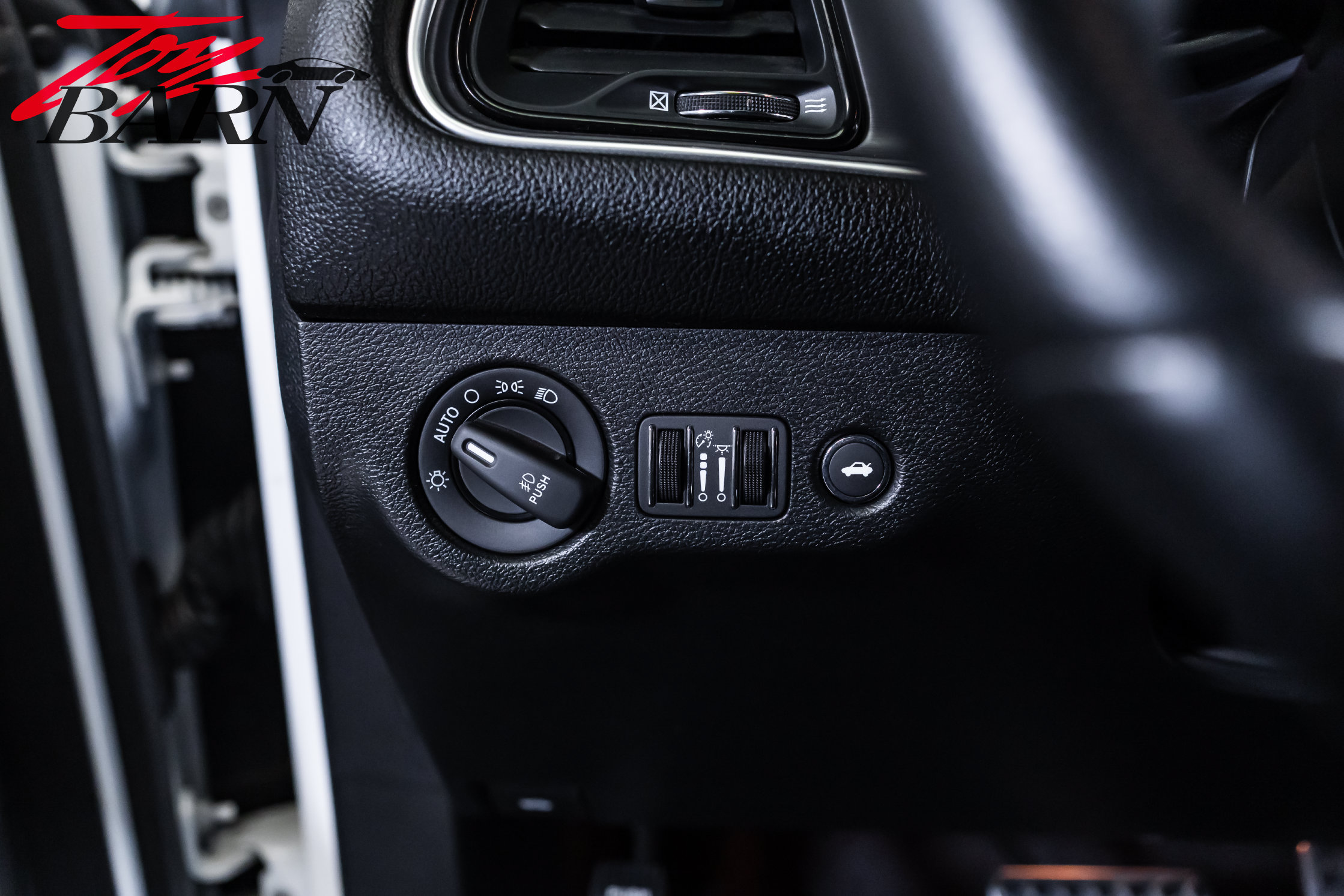 Used 2018 Dodge Challenger R/T Scat Pack RWD image 27