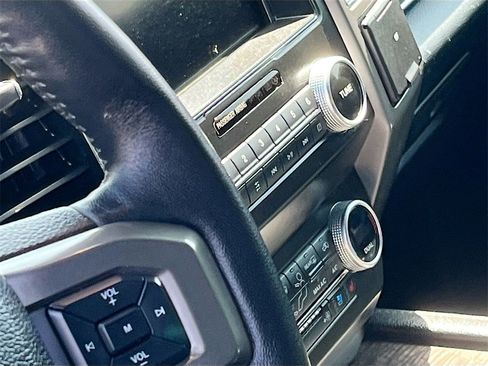 Used 2021 Ford Expedition Limited image 19