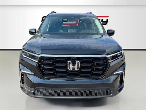 Used 2023 Honda Pilot Elite image 2