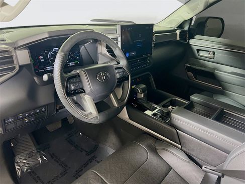 Used 2024 Toyota Tundra Limited image 10