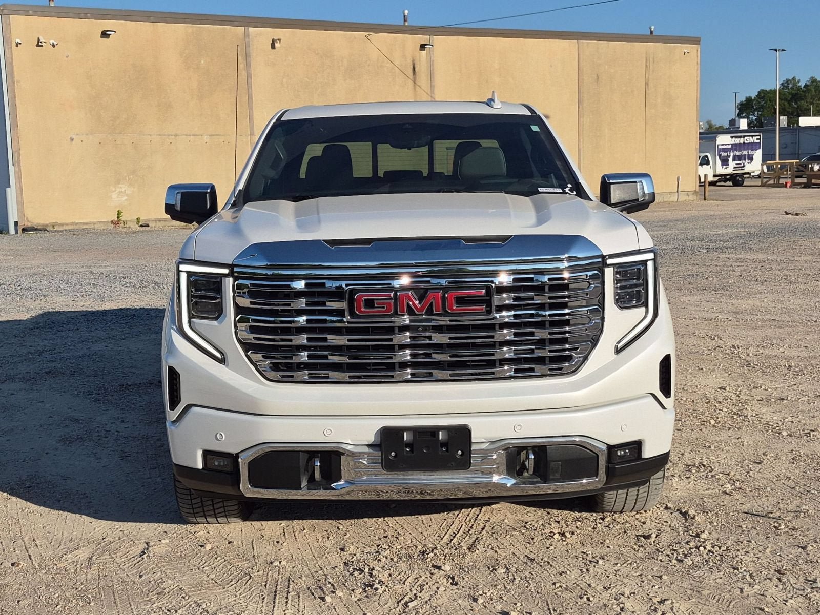 Used 2023 GMC Sierra 1500 Denali AWD/4WD image 9