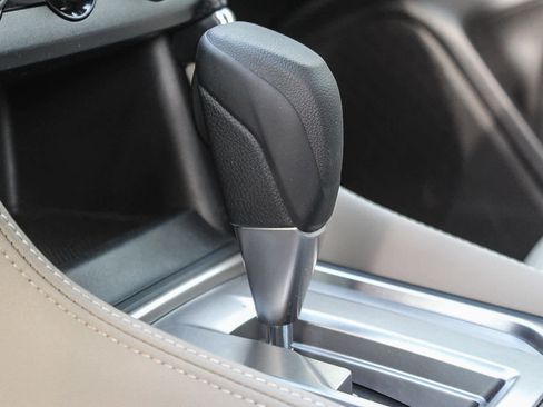 Certified 2024 Subaru Forester image 18