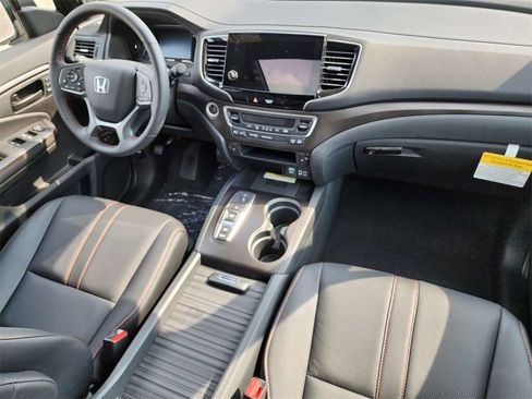 Used 2023 Honda Passport TrailSport image 21