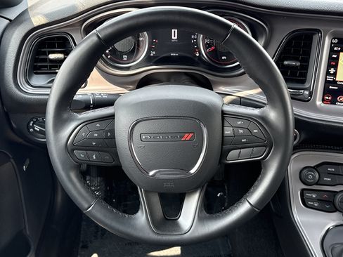 Used 2023 Dodge Challenger SXT RWD image 17
