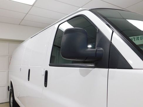 Used 2023 Chevrolet Express 3500 Extended w/ Driver Convenience Package RWD image 9