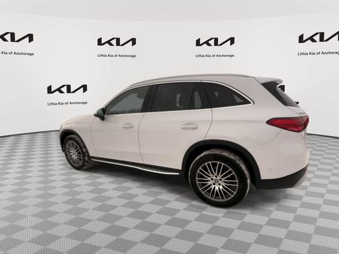 Used 2024 Mercedes-Benz GLC 300 4MATIC image 6