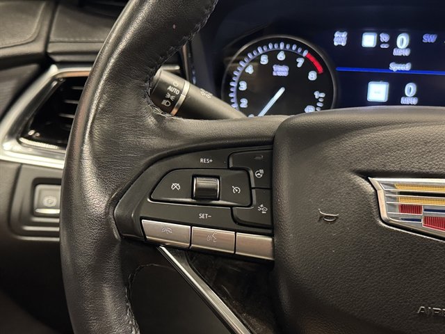 Used 2021 Cadillac XT6 Premium Luxury AWD/4WD image 31