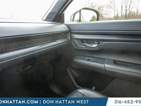 Used 2025 Honda CR-V Sport-L image 14