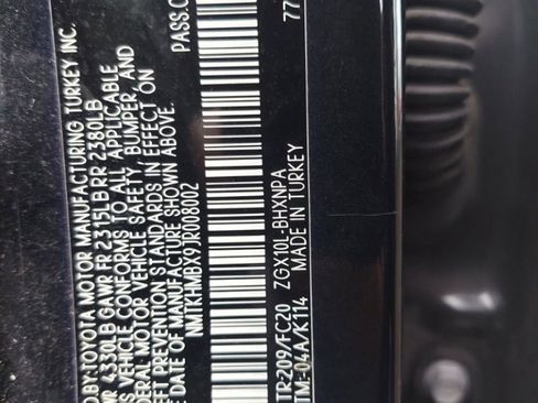 Used 2018 Toyota C-HR XLE image 12