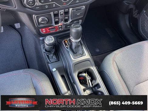 New 2025 Jeep Gladiator Rubicon w/ Convenience Group image 10