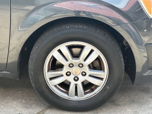 Used 2016 Chevrolet Sonic LT FWD image 4