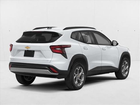 New 2025 Chevrolet Trax ACTIV w/ Driver Confidence Package image 2