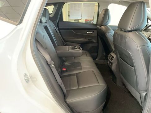 Used 2025 Nissan Murano SL AWD/4WD image 17