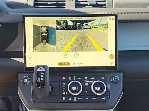 New 2026 Land Rover Defender 110 X-Dynamic SE AWD/4WD image 27