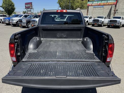Used 2015 RAM 2500 Tradesman w/ Chrome Appearance Group AWD/4WD image 22
