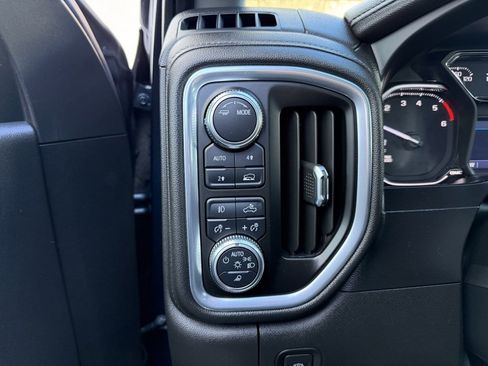 Used 2021 GMC Sierra 1500 SLT w/ SLT Premium Package image 21