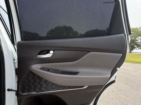 Used 2019 Hyundai Santa Fe FWD image 17