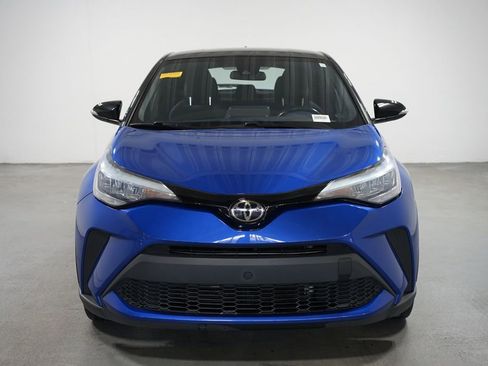 Used 2020 Toyota C-HR XLE image 2