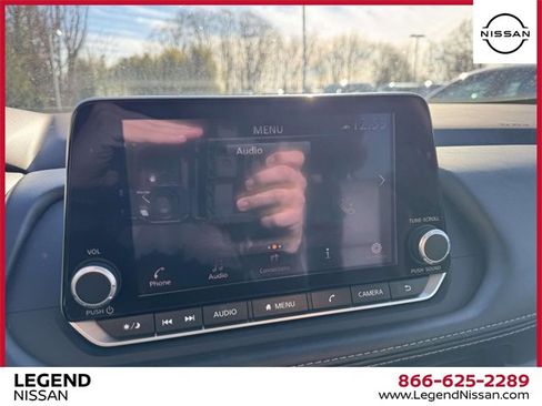 Used 2023 Nissan Rogue SV w/ SV Premium B Package image 23