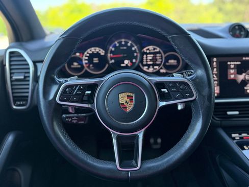 Used 2021 Porsche Cayenne S AWD/4WD image 25