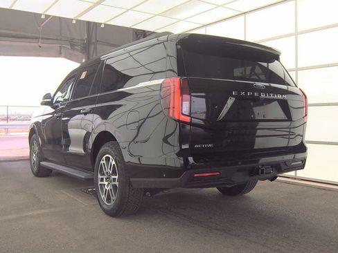 Used 2025 Ford Expedition Max Active AWD/4WD image 5