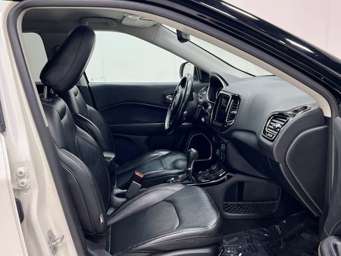 Used 2019 Jeep Compass Limited w/ Safety & Security Group AWD/4WD image 33