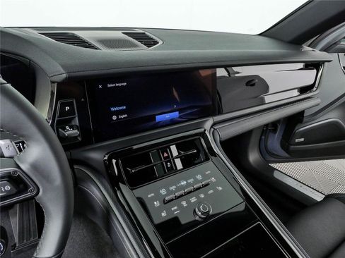 New 2026 Porsche Panamera image 13